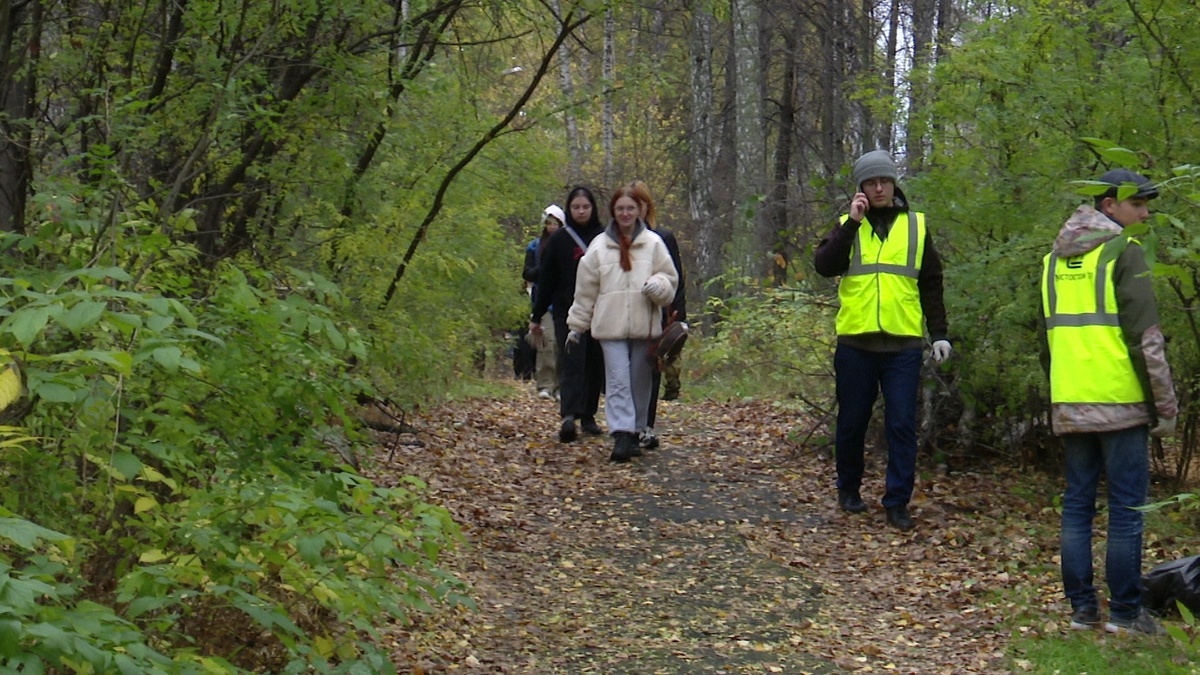 Участники акции "Зелёная Россия"