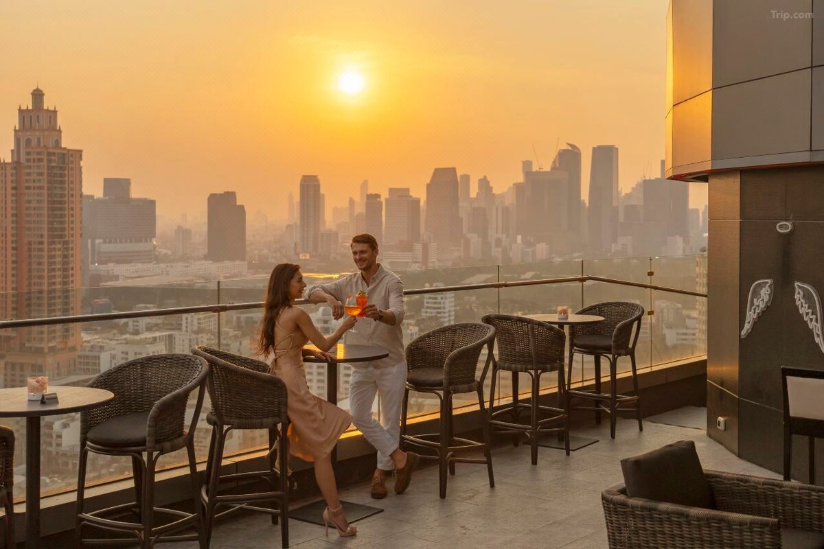 Hyatt Place Bangkok Sukhumvit 24 https://trip.tpo.li/HsM6elYk