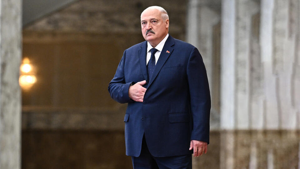     Лукашенко назвал полной чепухой оскорбления Зеленского в его адрес РИА Новости/Сергей Бобылев