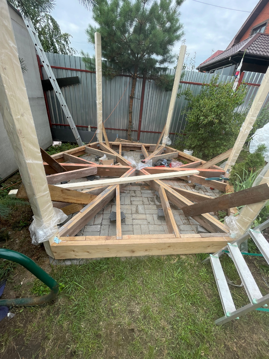 Ставлю столбы 