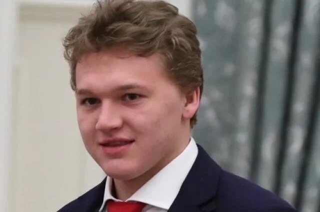    Хоккеист Кирилл Капризов. Досье