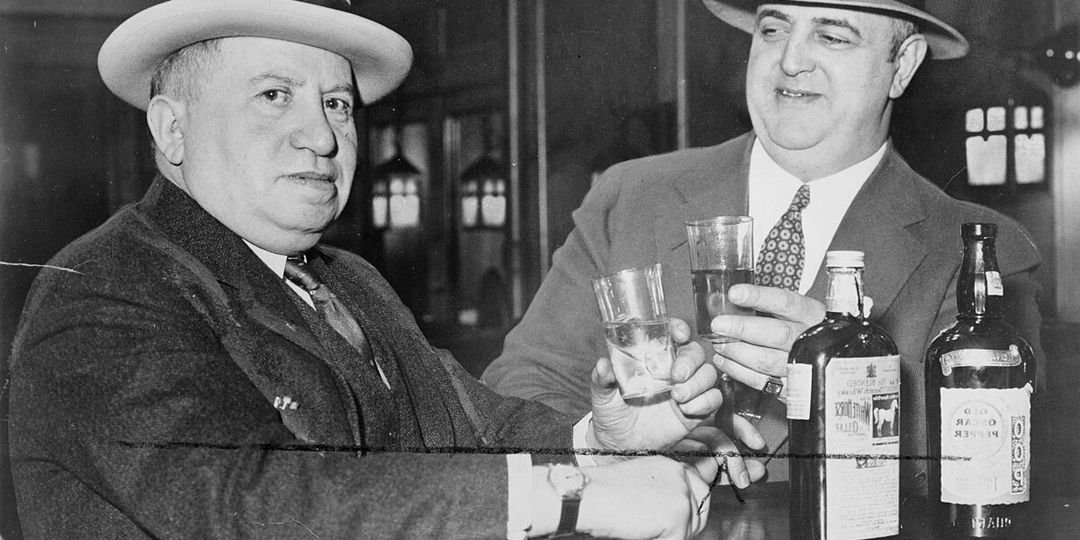 Настоящие Шерлоки своего времени: как эти люди ловили преступников без технологий и ДНК