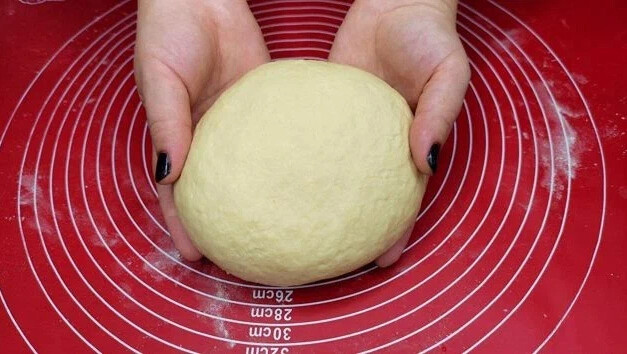 Заварное тесто на кипятке — универсальный рецепт для вареников, пельменей и чебуреков