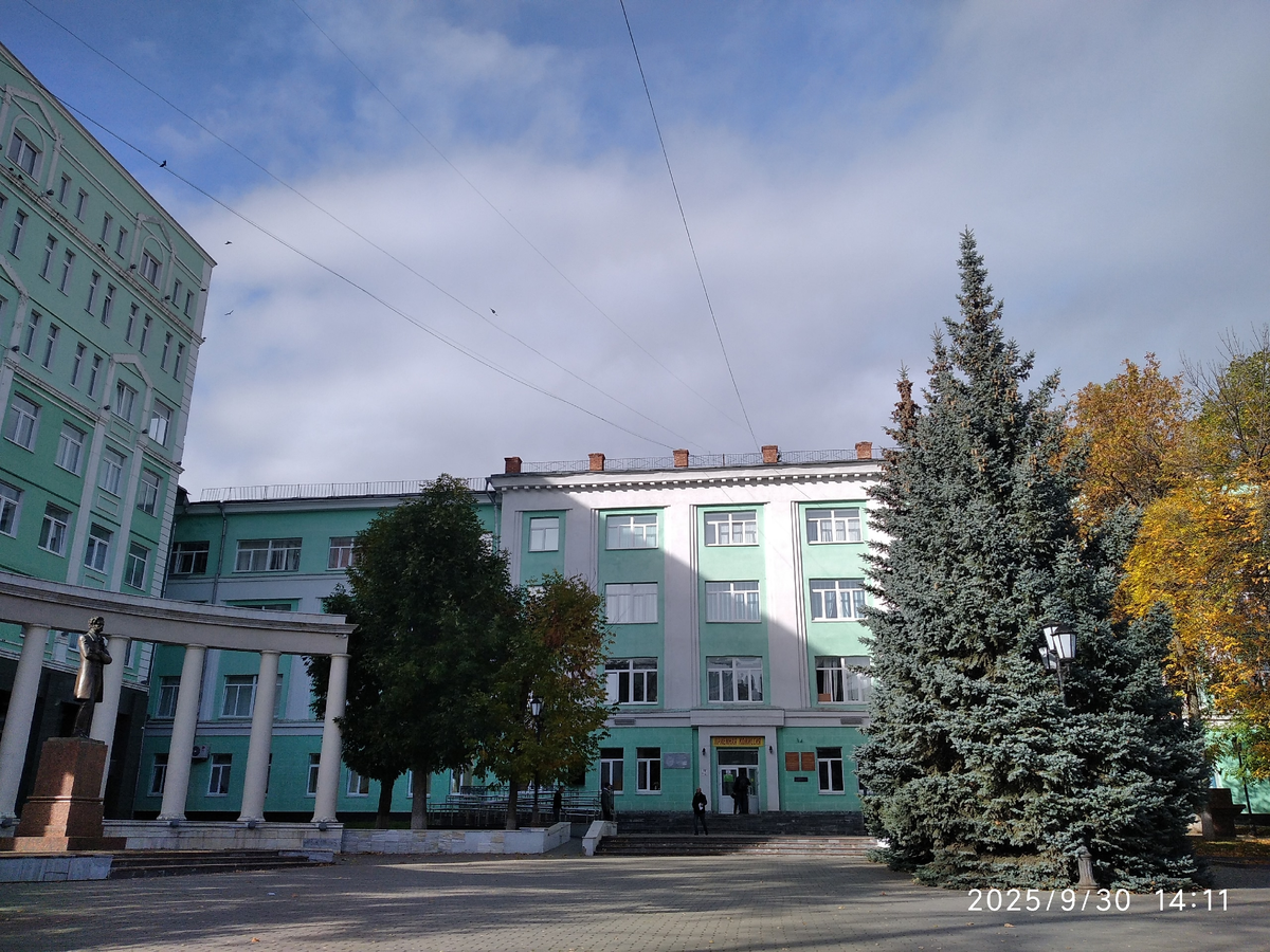 2 корпус УдГУ, где находится филологический факультет