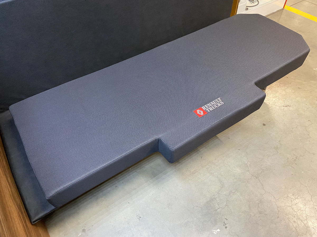 Матрас СПАЛБЕР Комфорт для RENAULT PREMIUM 1 поколения. Фото СПАЛБЕР.