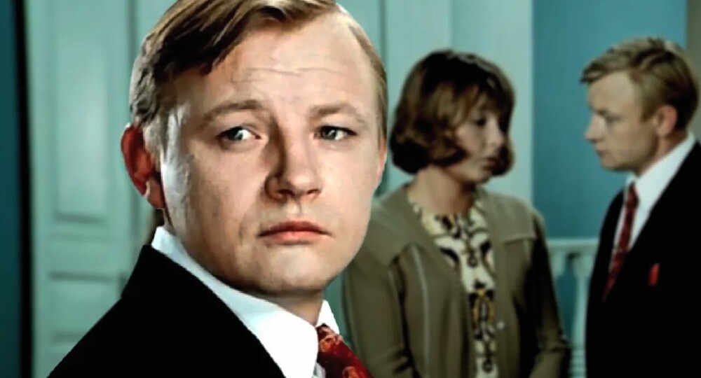 Кононов влюбился в 18-летнюю ученицу, а она решила присвоить его жильё и разрушить 38-летний брак