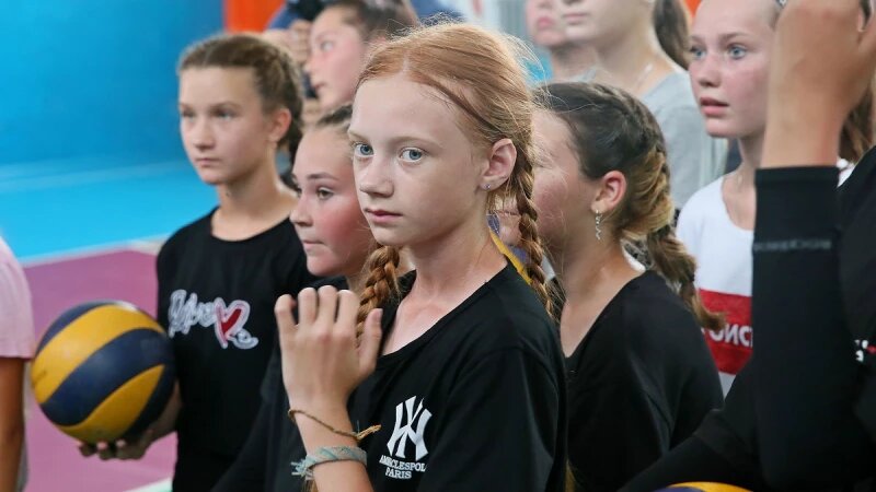     Виктор Томенко посетил предприятия в Новочихинском и Поспелихинском районах. Антон Федотов