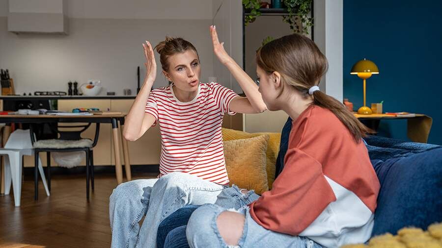 Психолог рассказал о последствиях синдрома занятого родителя