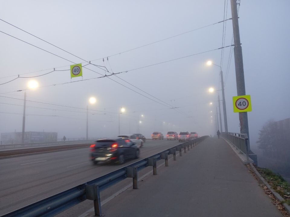    Туман утром 1 октября в Барнауле. Источник: vk.com/barneos22