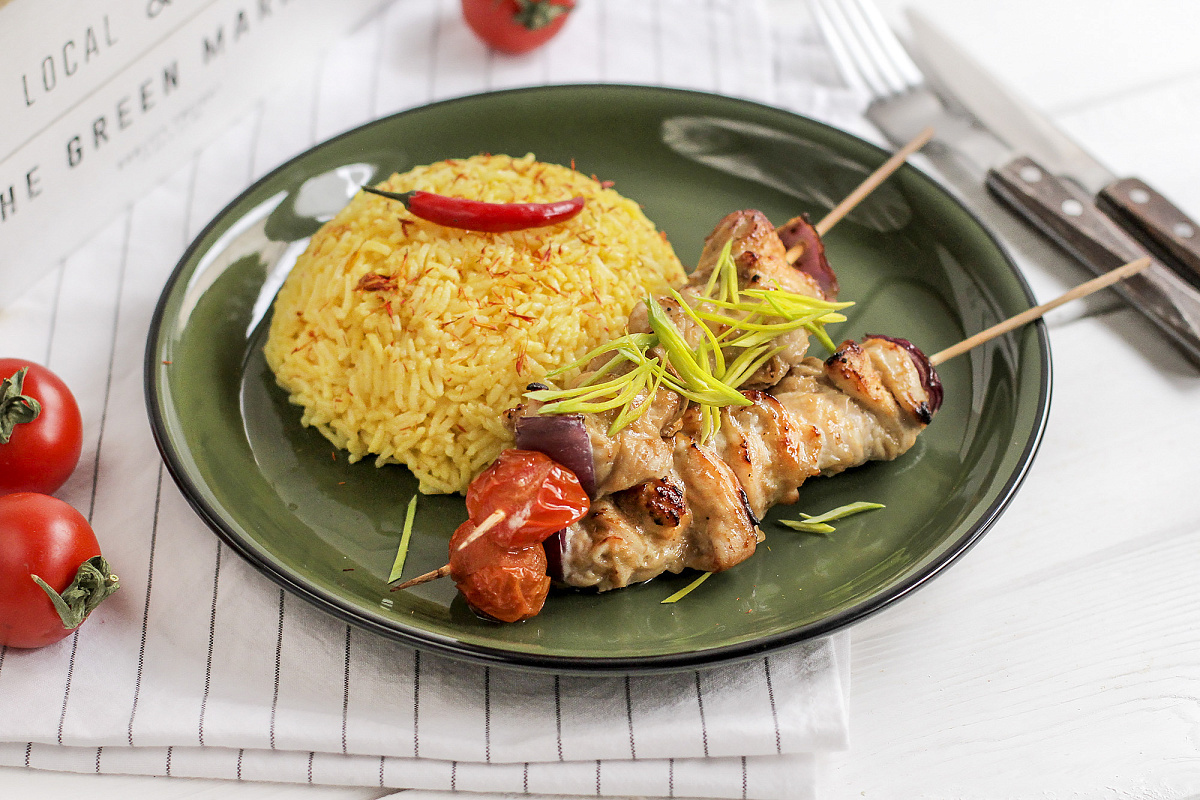 Сатай — тайские шашлычки из индейки с пряным рисом