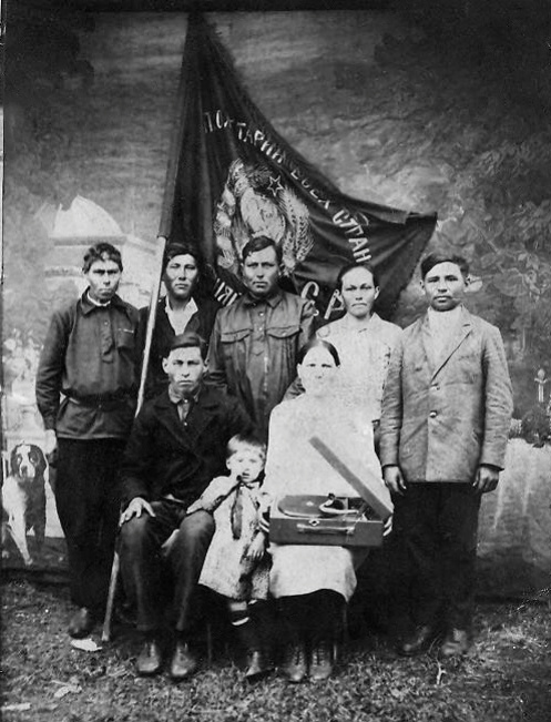 Советские нагайбаки. п. Кассельский. Архив музея пос. Кассельский
