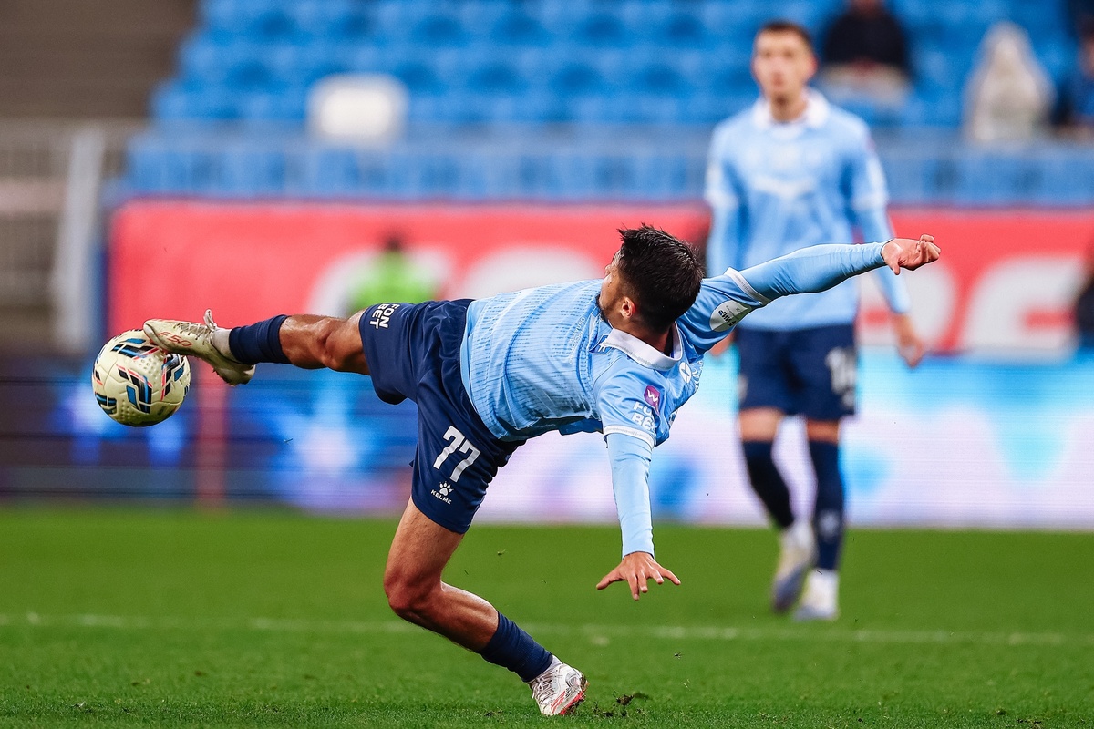    ПФК «Крылья Советов»