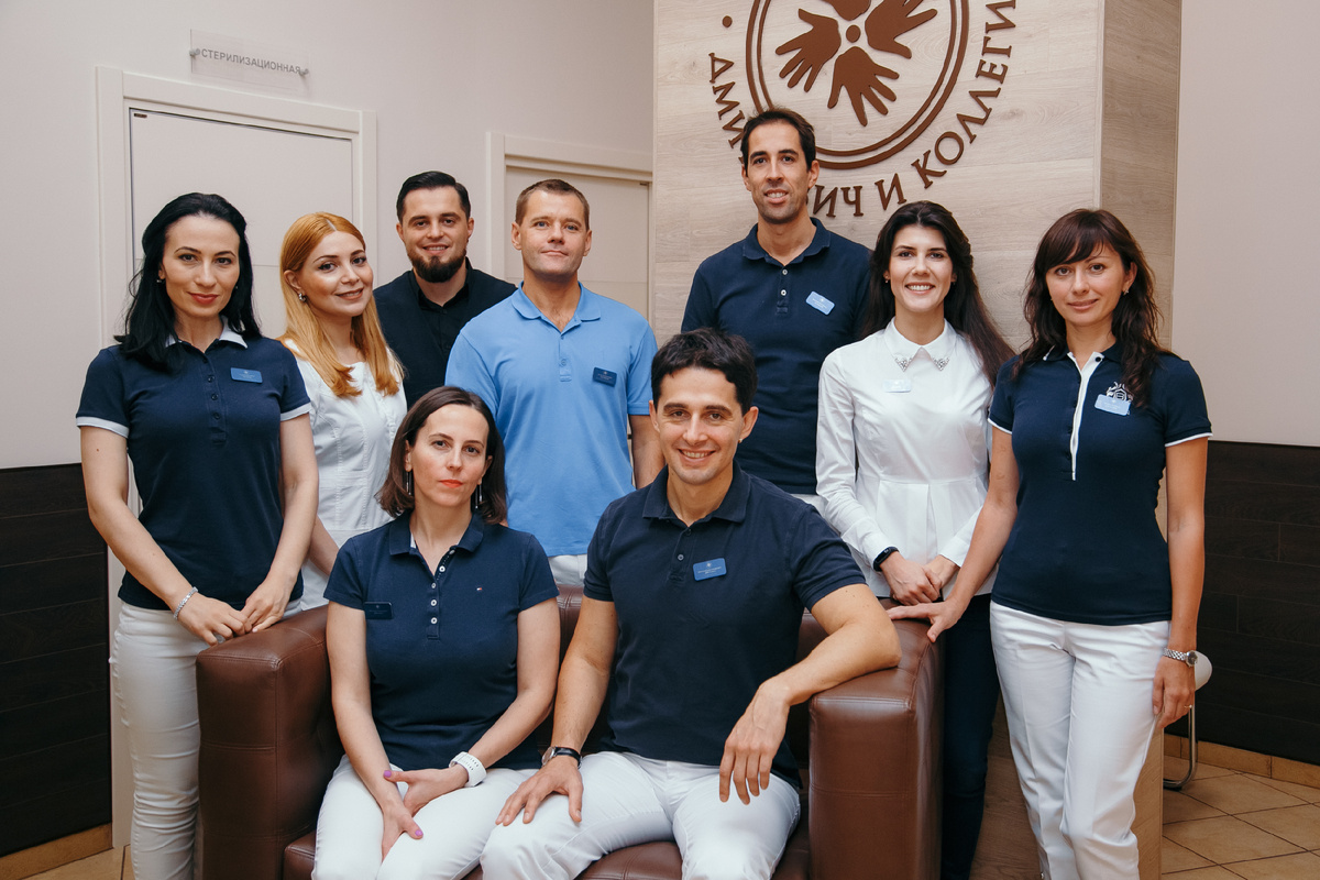 Фотография взята с сайта стоматологии Дмитрович Фэмили https://www.dmitrovich.ru/