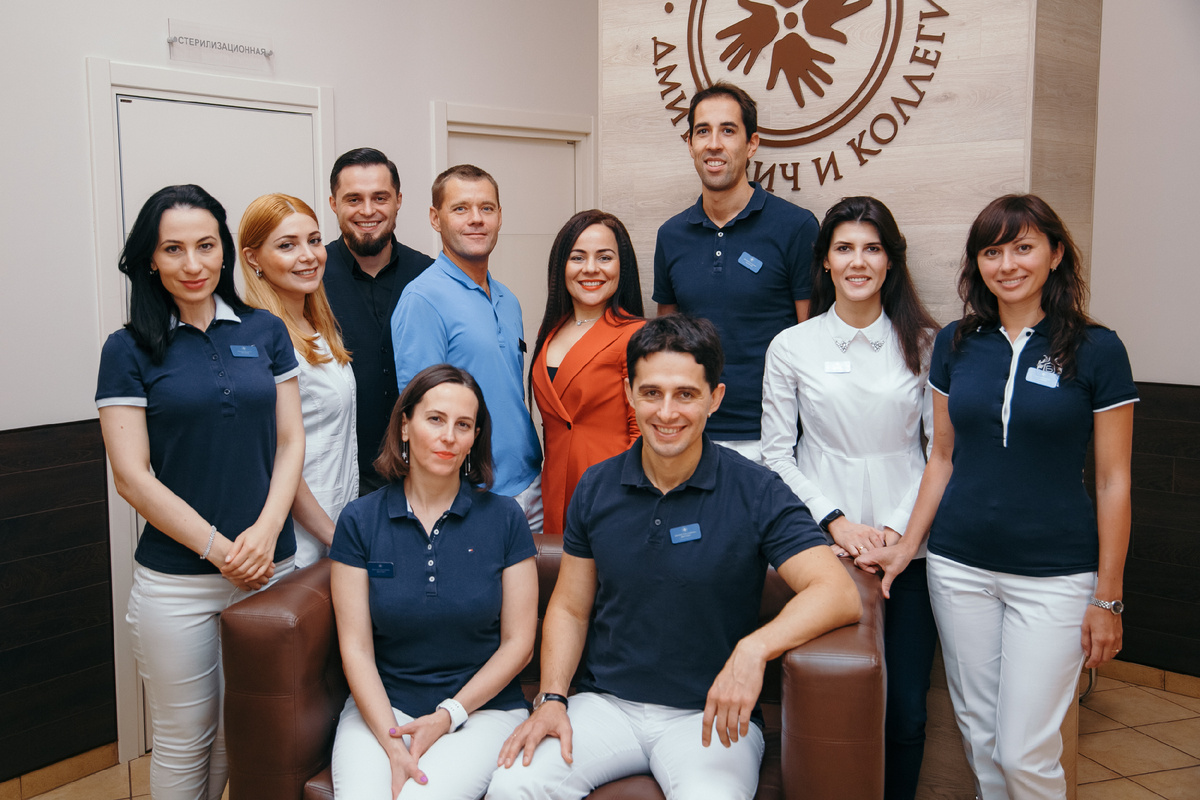 Фотография взята с сайта стоматологии Дмитрович Фэмили https://www.dmitrovich.ru/