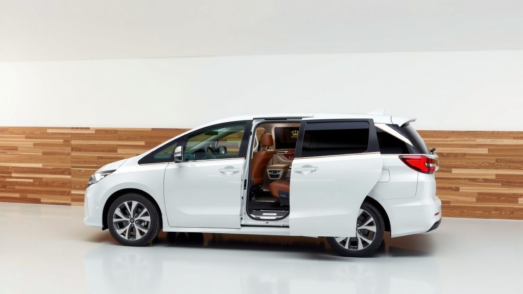    Какие лучшие премиум-минивэны важны для статуса и пространства