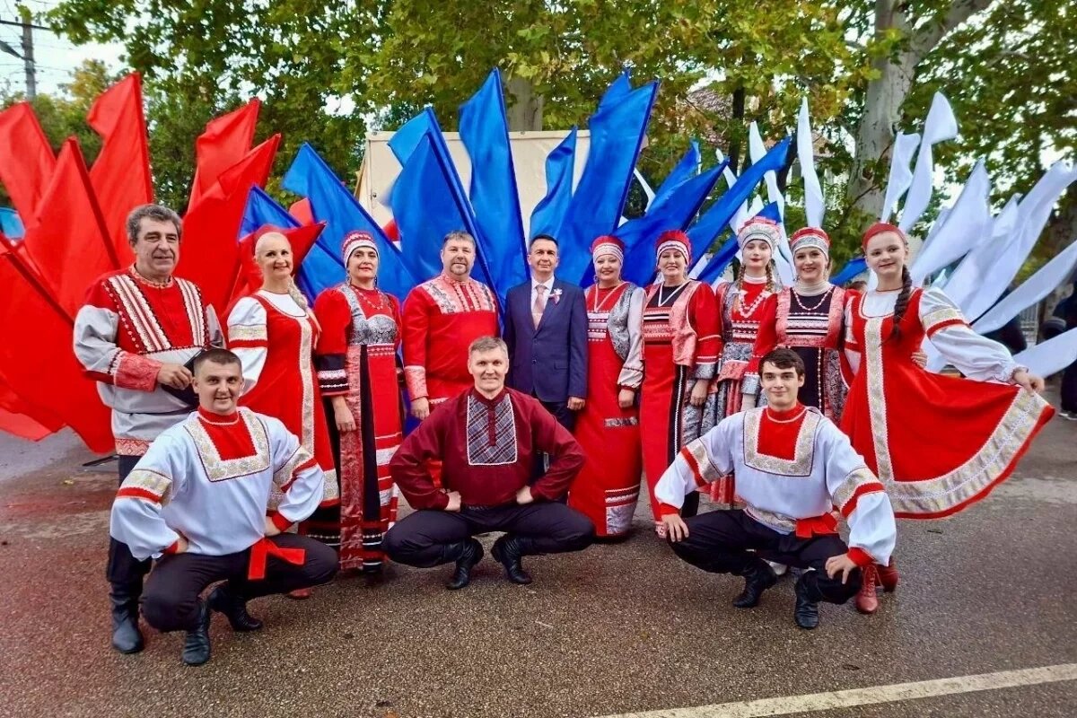    Псковский ансамбль «Сказ» выступил в херсонском Геническе