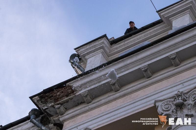    ЕАН. Фасад здания