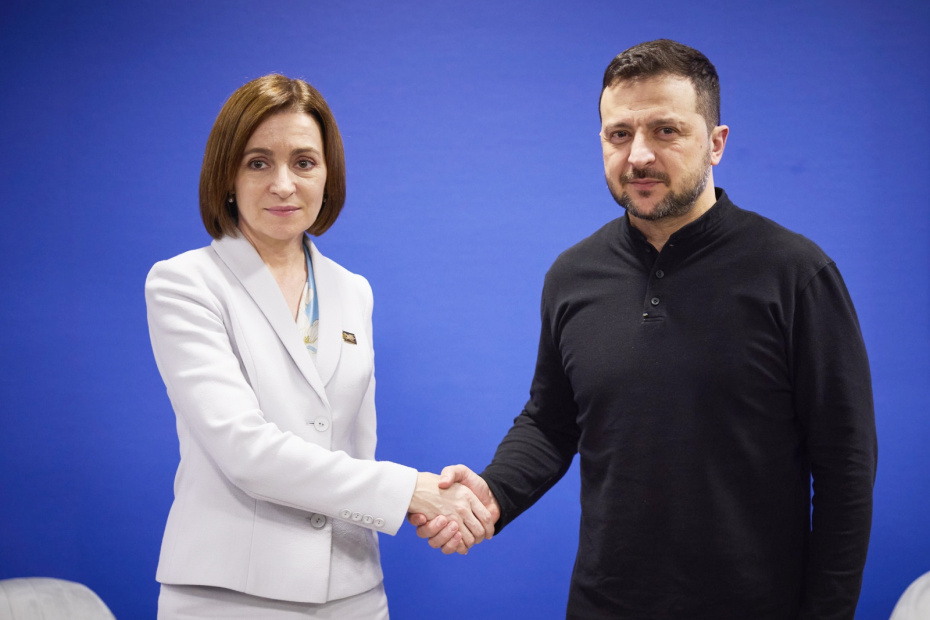    Социальные сети