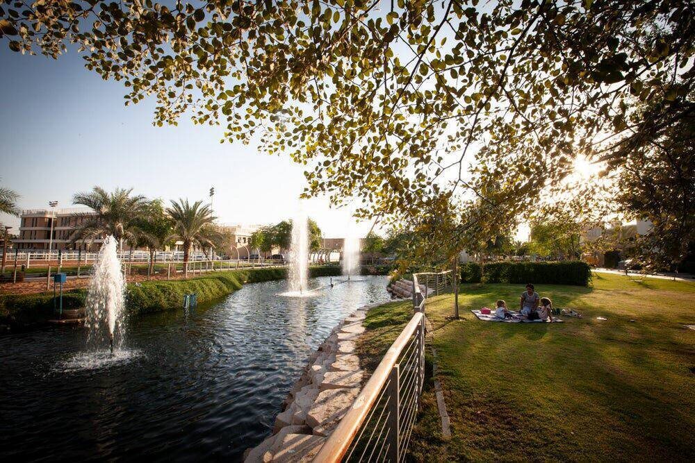 Рекламные материалы застройщика Aldar