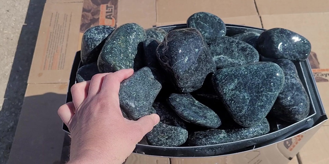 Ошибки при выборе камней для бани: разбираю лучшие варианты для здорового пара