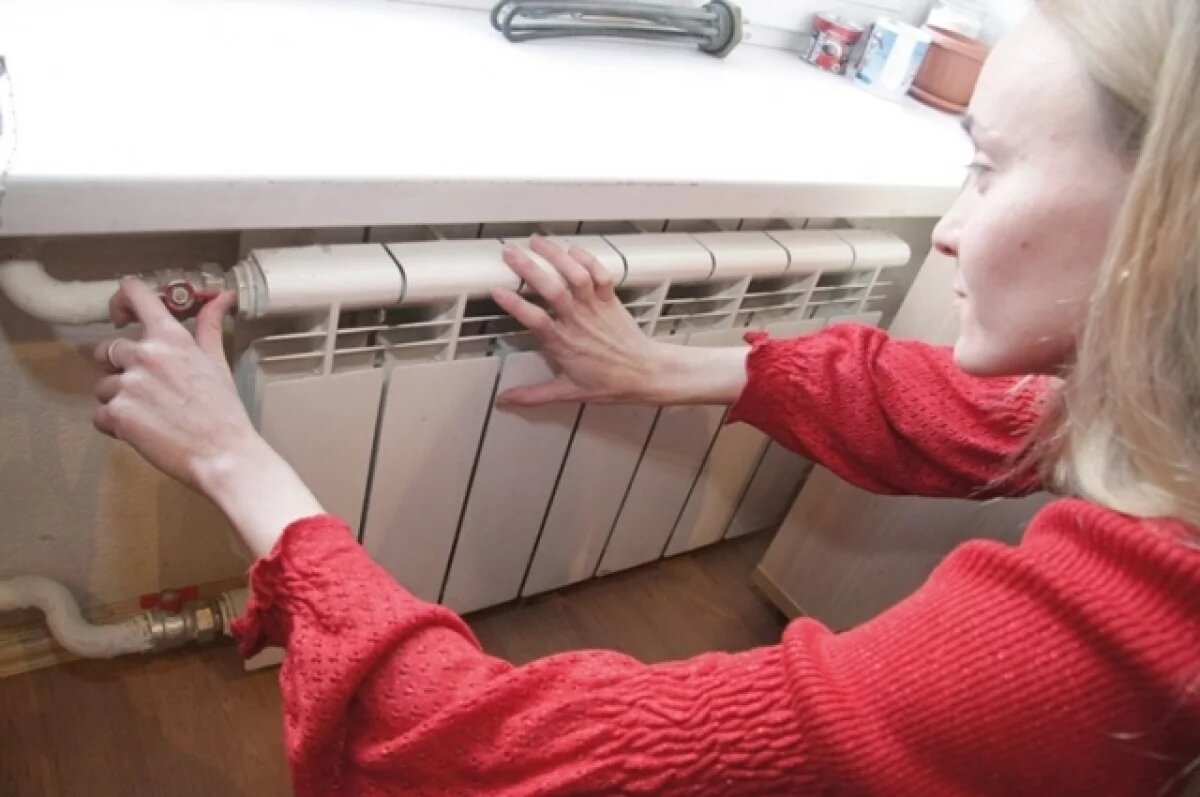    В учреждения соцсферы тепло уже поступает.