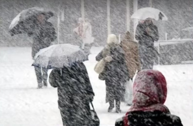 Аномалии с ледяными дождями и внезапными морозами. Синоптики рассказали, какой будет погода зимой 2025-2026