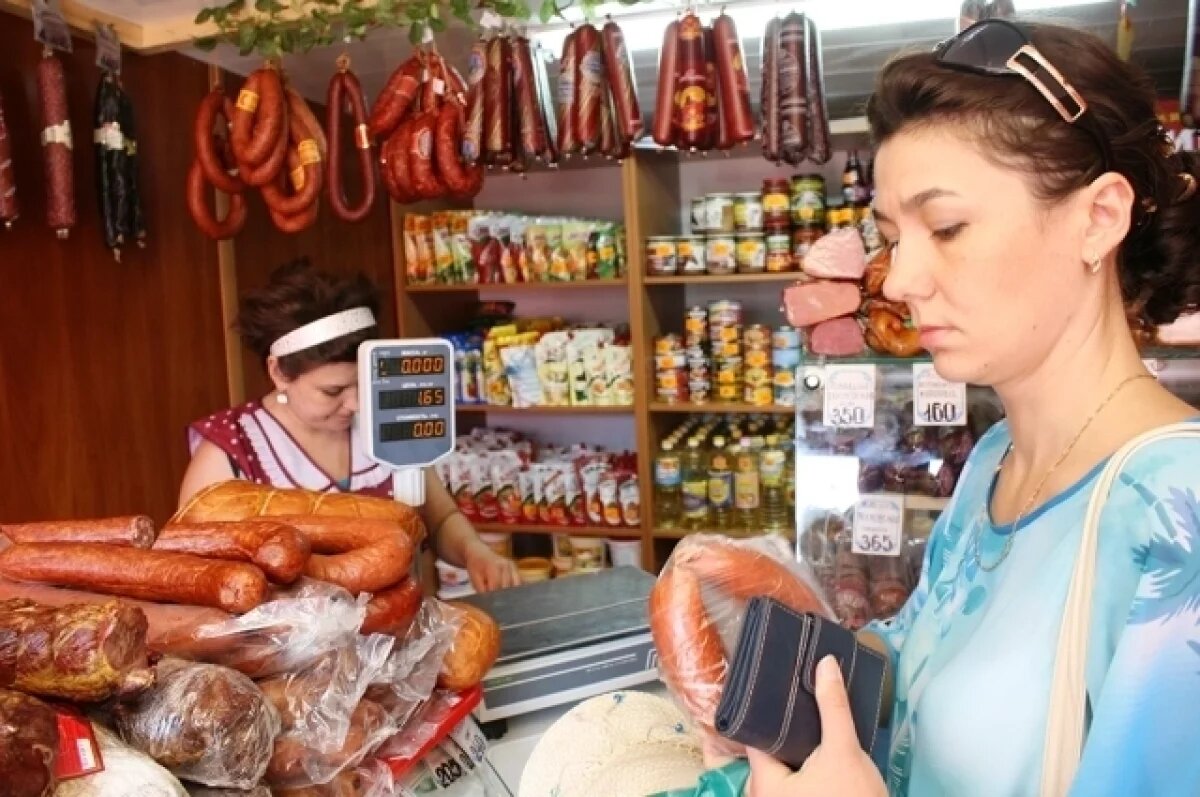    Колбасные изделия считаются одними из самых вредных продуктов.