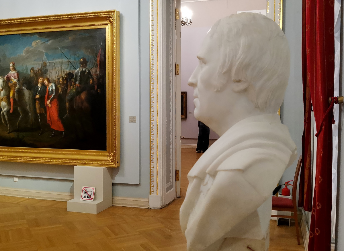 Портрет графа Алексея Ивановича Мусина-Пушкина работы Луи-Мари Гишара (1811г.). Фото автора.