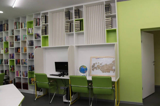    В Зуевке открылась библиотека будущего с VR-очками и блогерской школой