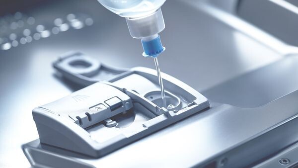 Зачем нужен ополаскиватель для посудомоечной машины и как он работает