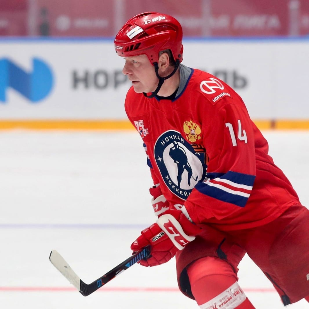 Алексей Жамнов во время Гала-матча Фестиваля хоккея Ночной лиги