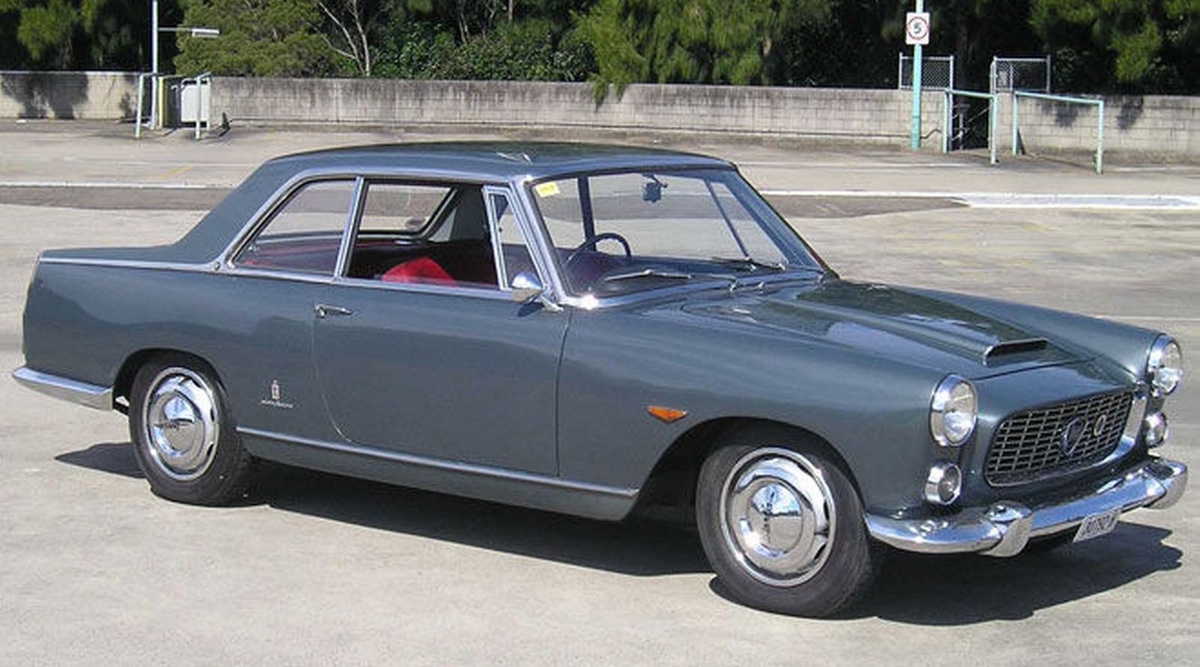 Необычно то, что из всех типов кузова, именно Flaminia-Купе от Pininfarina стало самым успешным на рынке, было выпущено в трёх сериях 5284 экземпляра, что на треть больше, чем у Flaminia-седанов (что редко для Европы).