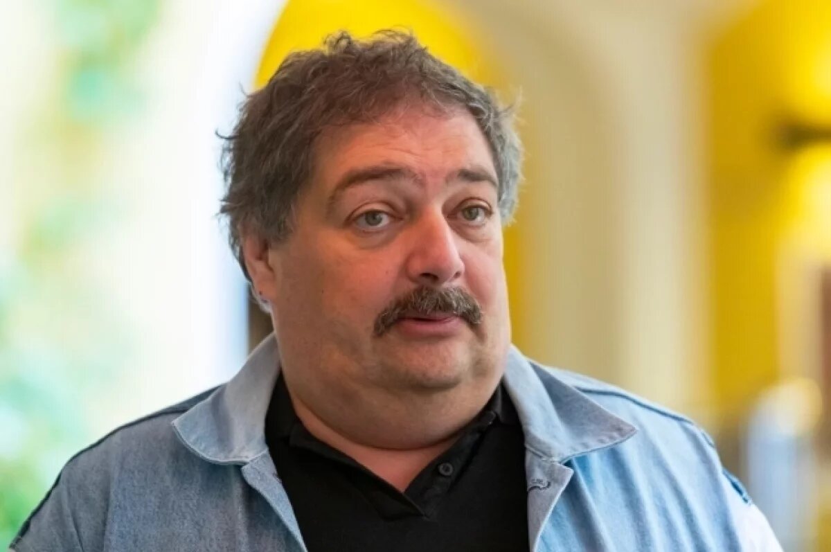    Писателя Быкова заочно приговорили к 7 годам колонии за фейки о ВС РФ