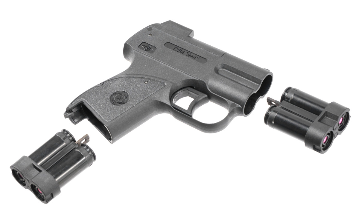 Пистолет "Пионер" с патронами типа БАМ 18Х51.