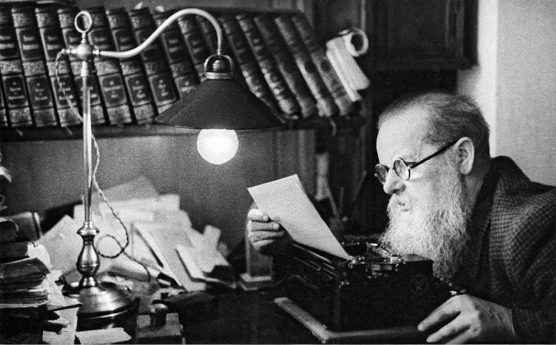 Иван Тюфяков
Советский писатель-фольклорист Павел Бажов