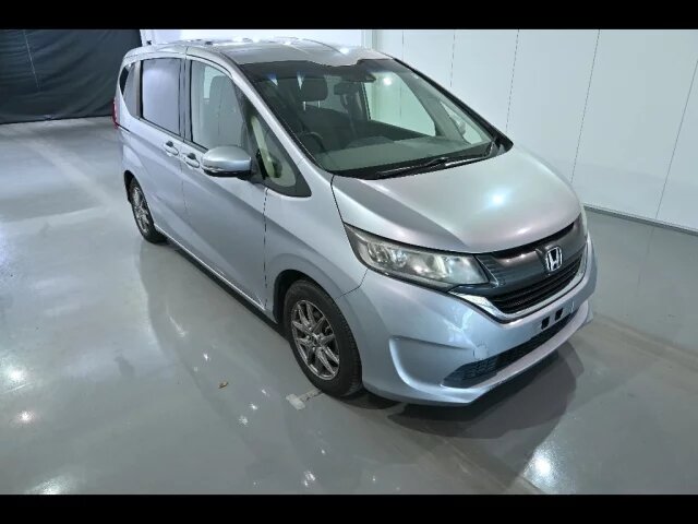 Honda FREED 2017 год.