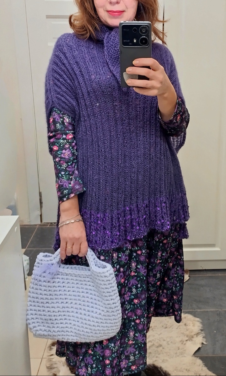 Жилет, платок и сумочка - ВСЕ от Элины! Подарки! 