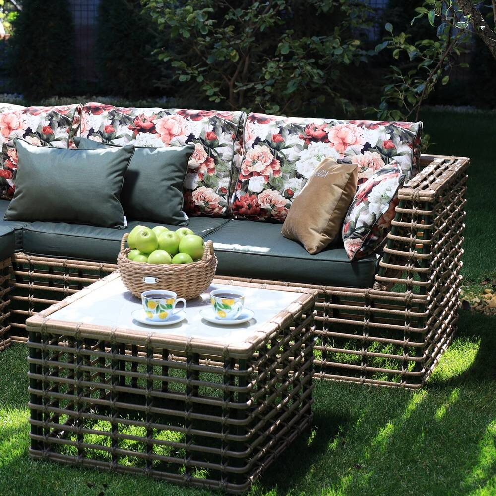 Угловой комплект из искусственно ротанга Кастриес от Malacca