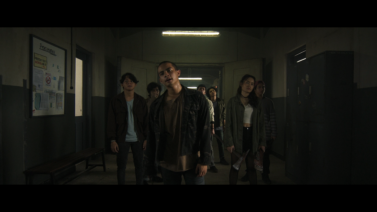 Кадр из фильма Осада школы в Букит-Дури (2025)