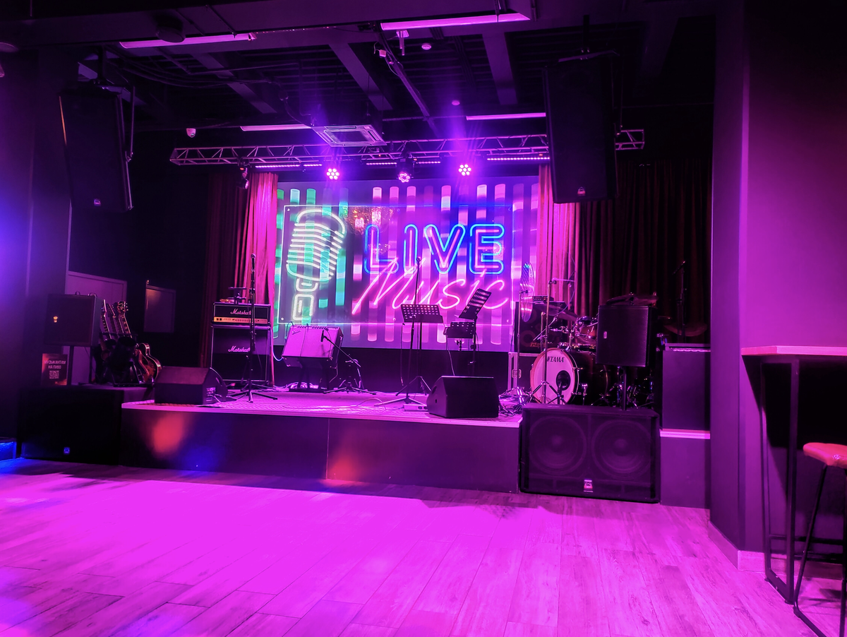 Ждем музыкальный колектив "ДаБро"