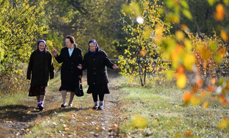    Оренбуржцы старшего поколения становятся «серебряными» волонтёрами Оренбуржье