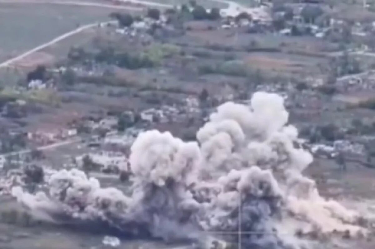    Управляемые бомбы разнесли пункт дислокации ВСУ под Добропольем