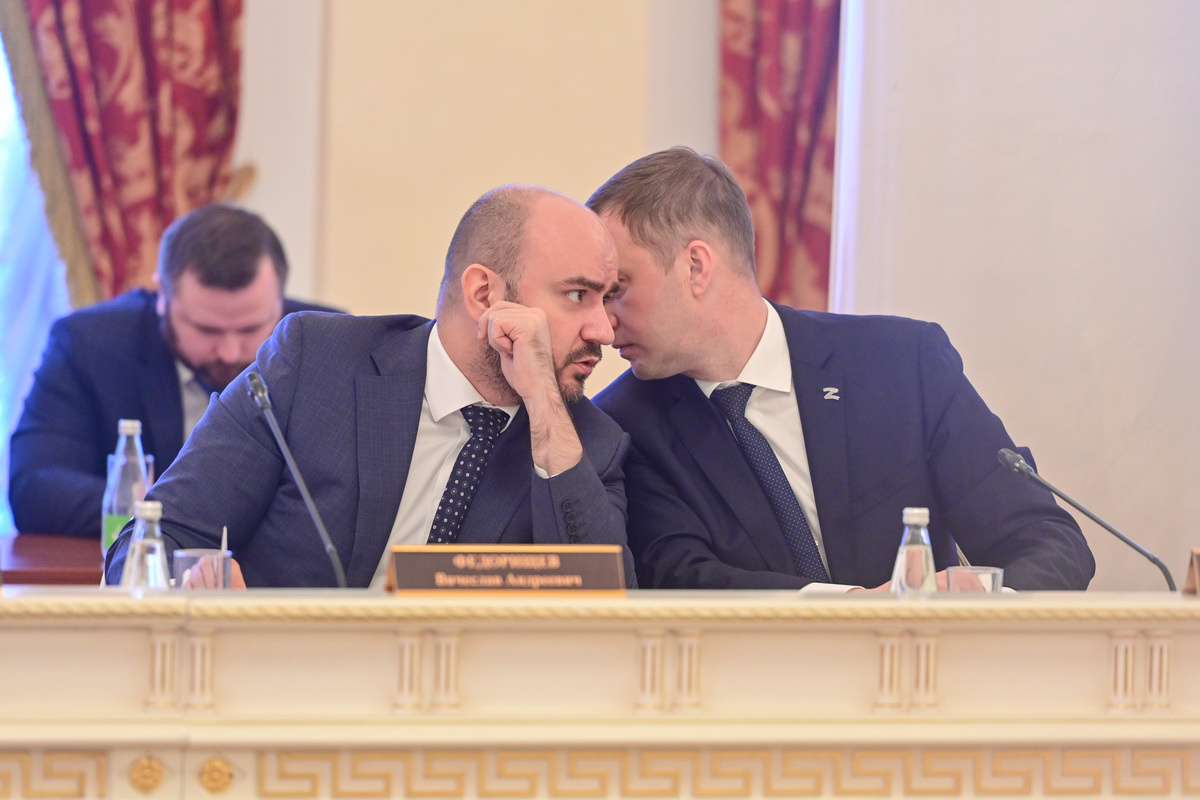 Главы Самарской и Саратовской областей Федорищев и Бусаргин лидируют среди губернаторов ПФО по подписчикам в национальном мессенджере.  Фото: пресс-служба раиса Татарстана