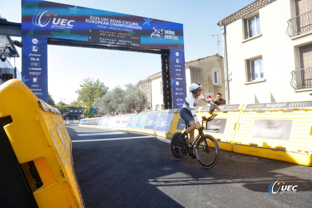    Михил Морис