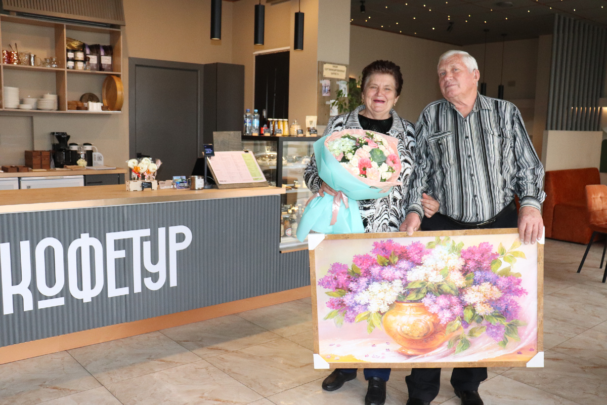 Супруги Дятловы.