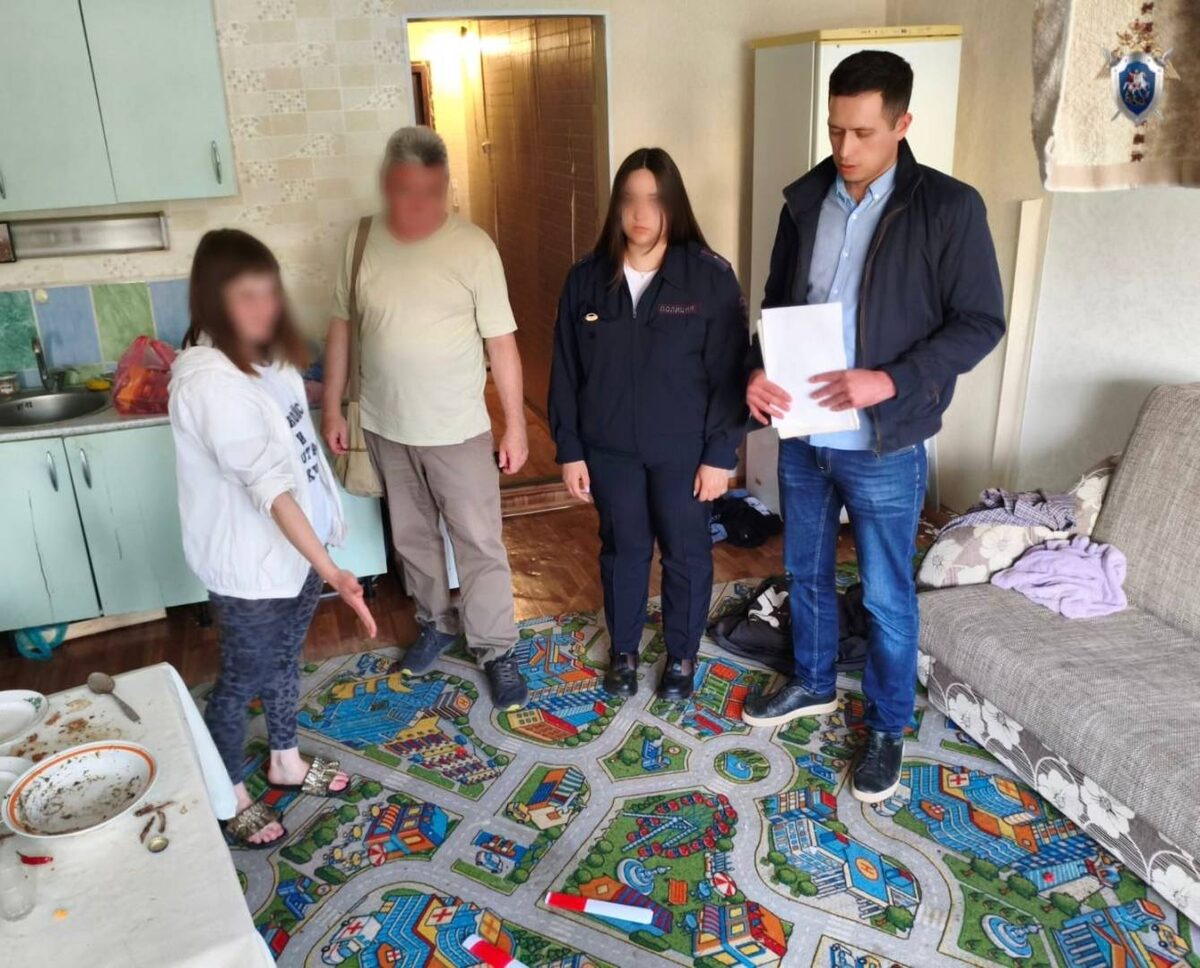    Была под наркотиками: жительница Уфы убила сожителя и напала на полицейского