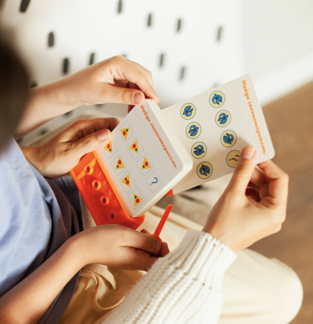 Настольная игра ЛОГИКА от бренда LUMICUBE