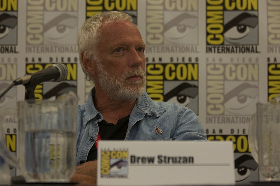 Дрю Струзан