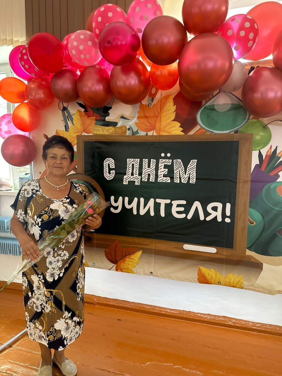 Учитель математики Ирина Злобина.