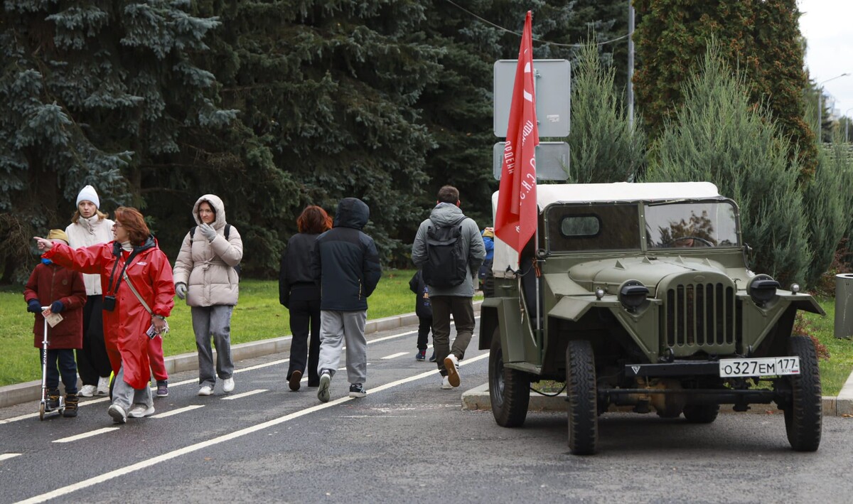    Музей Победы в парке организует праздничную программу ко Дню учителя